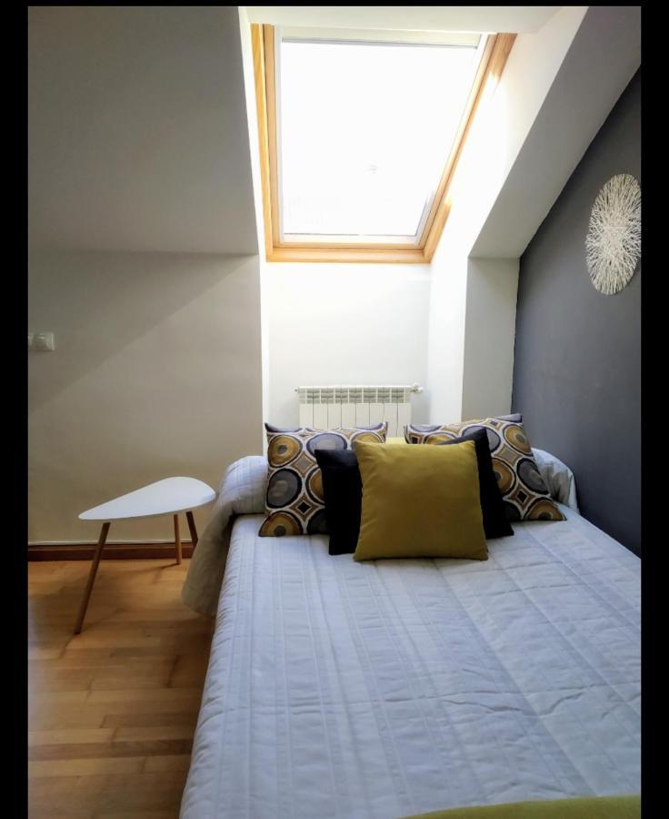Apartamento Irene Centrico Con Wifi Y Parking Coche Tamano Medio Onís 外观 照片