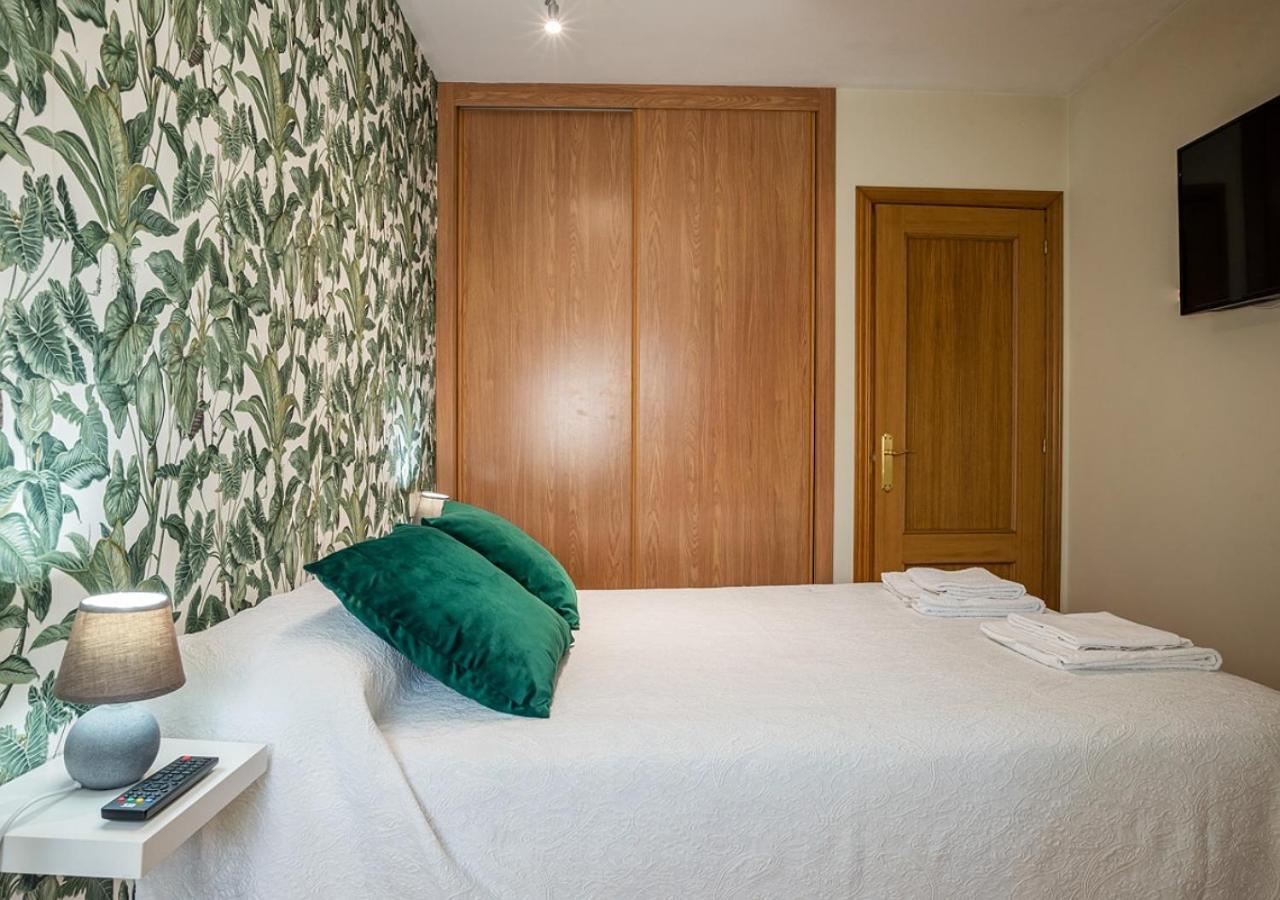 Apartamento Irene Centrico Con Wifi Y Parking Coche Tamano Medio Onís 外观 照片